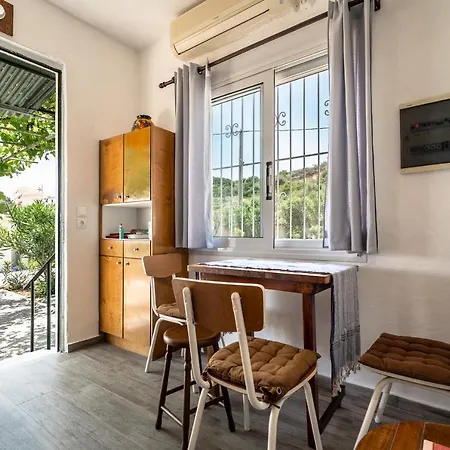Beachfront Oleanders House In Skala Holiday home Skala (Kefalonia)